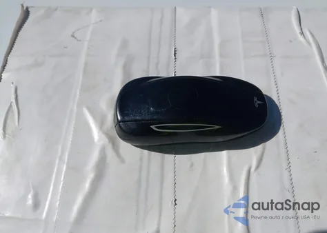 2013 Tesla Model S z USA, uszkodzony, nr VIN 5YJSA1CN9DFP05258